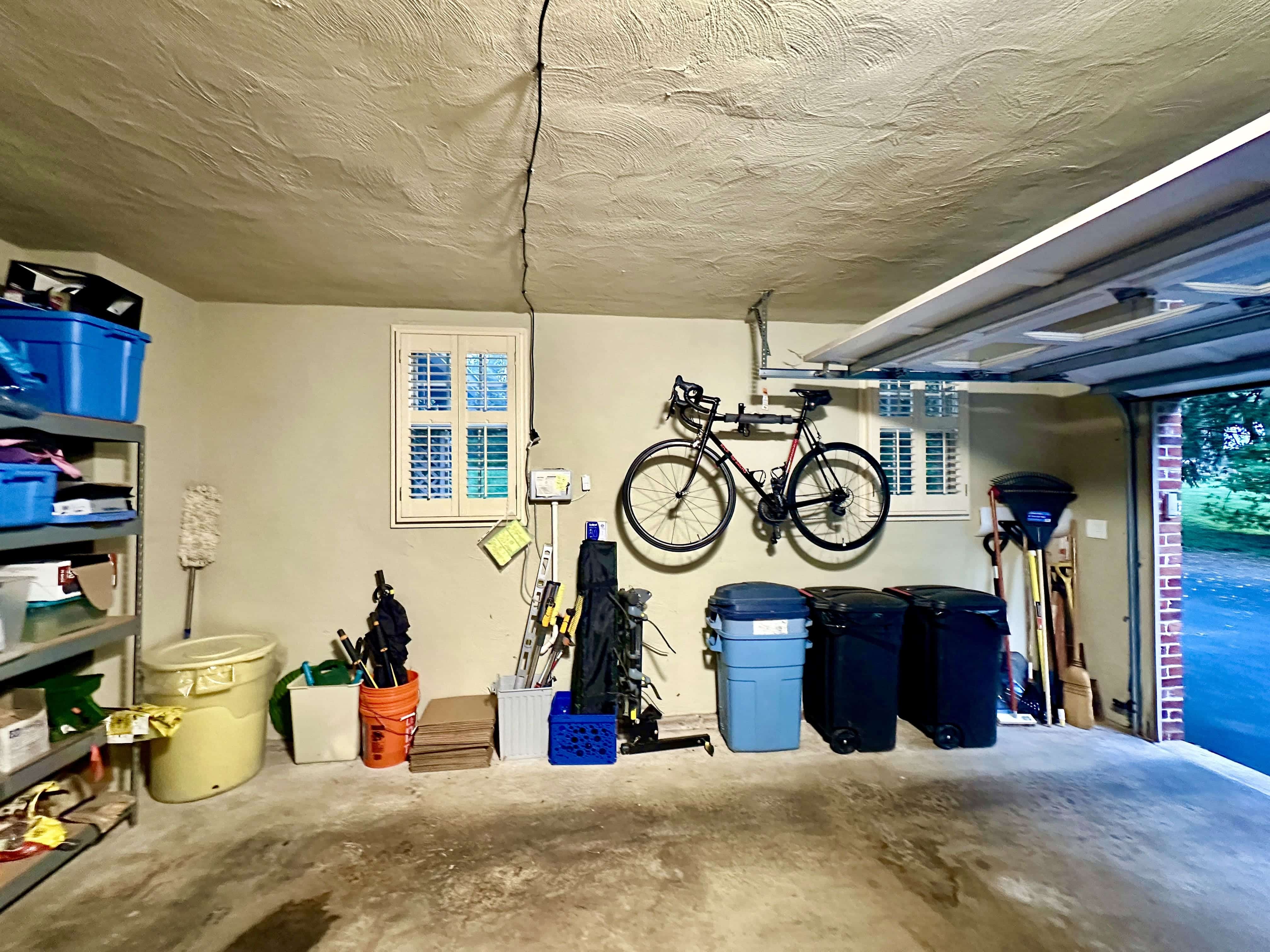 Day 1 – Nothing removed from the garage yet